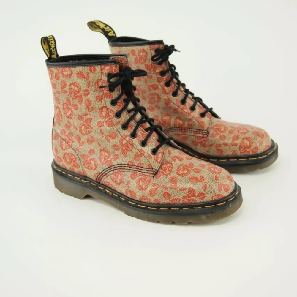 Y2K deadstock Dr. MARTENS vintage Made in England boots UK 8 - US 10 rose gothic